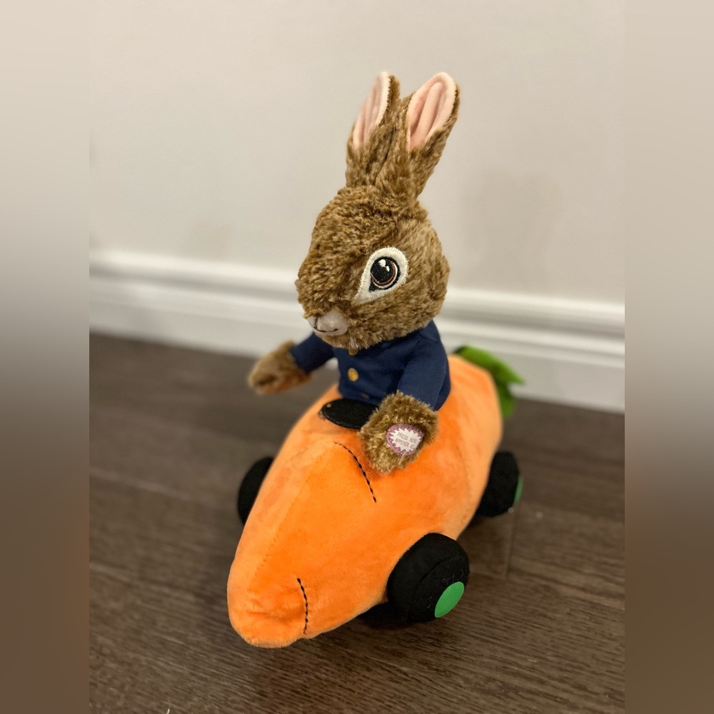 Peter Rabbit 2 Movie Easter Peter
Animated Plush Carrot Plays